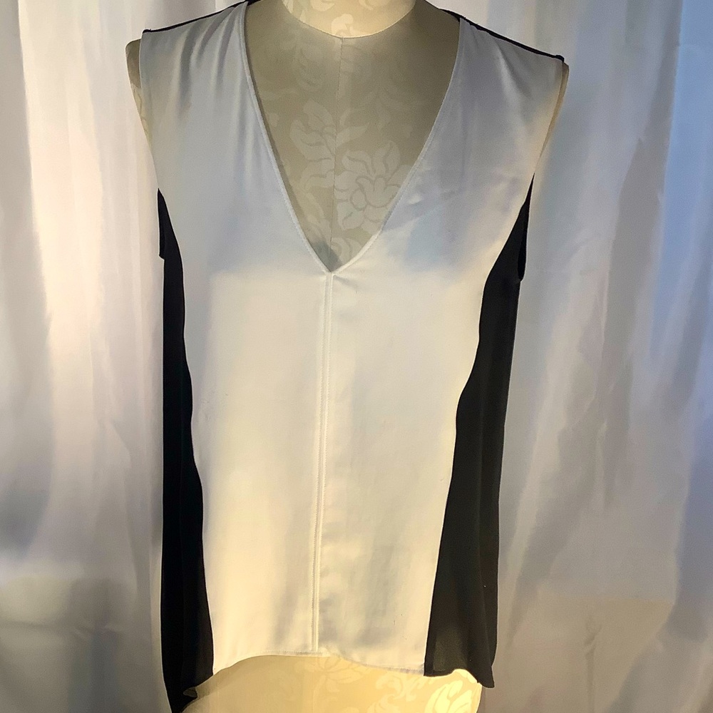 BCBG Max Azaria Black White Dressy Sleeveless Top
